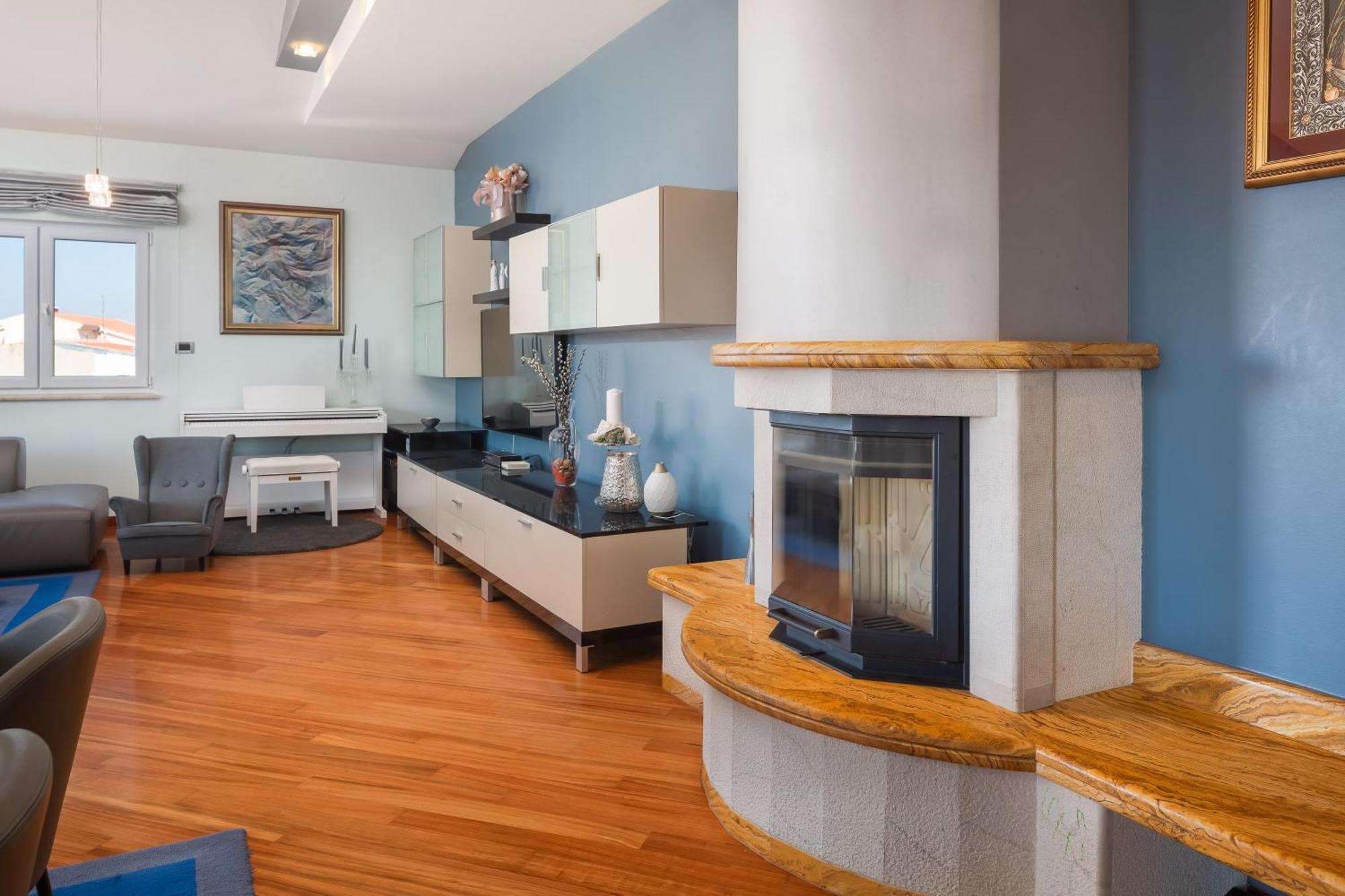 Brkic Apartments With Private Parking Makarska Ruang foto